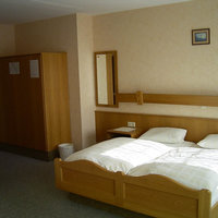 Doppelbett im Hotel Sonnenhof